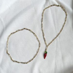 Elsa Necklace